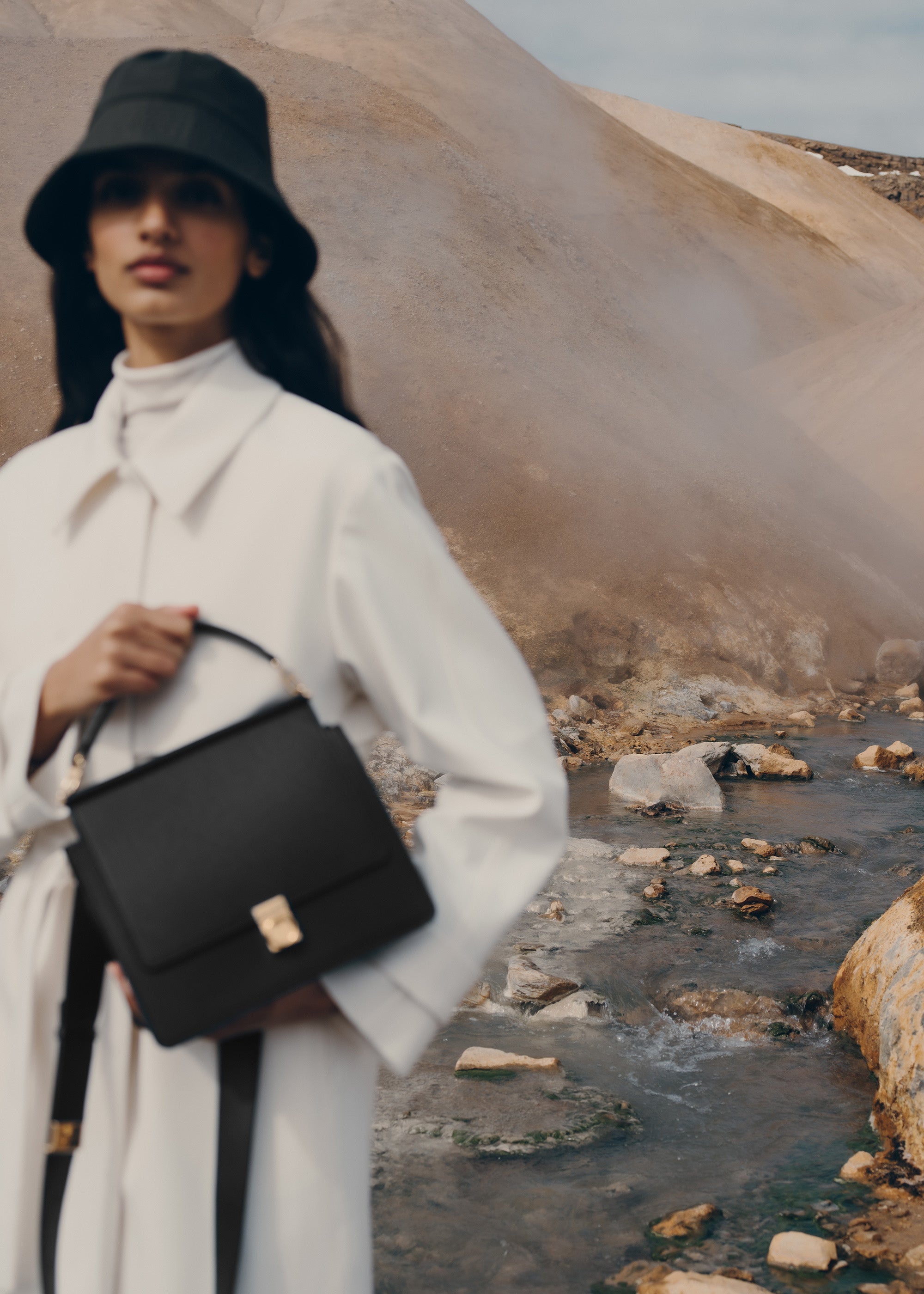 Numéro Sept - Noir texturé
