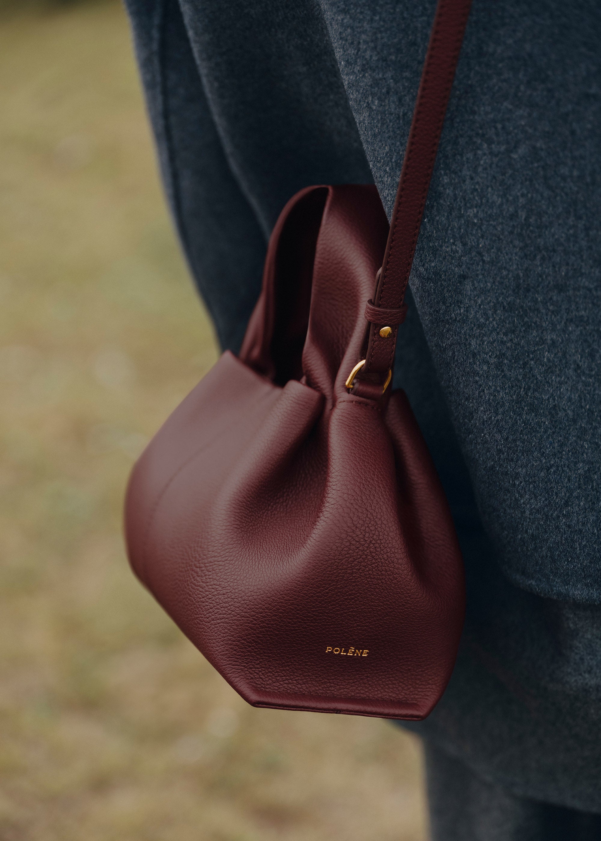 Numéro Neuf Mini - Cerise noire texturée