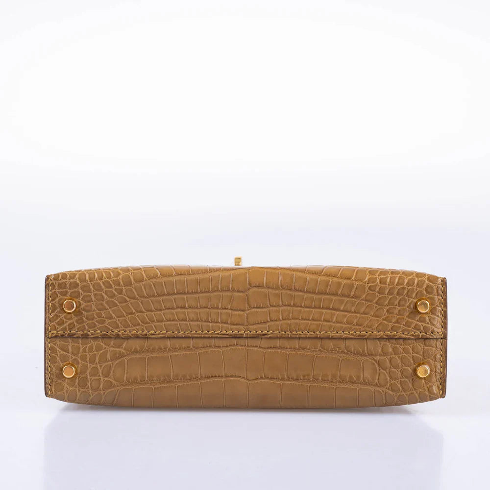 HSS KELLY 20 MINI II SELLIER KRAFT AND GRIS PERLE MATTE ALLIGATOR WITH GOLD HARDWARE