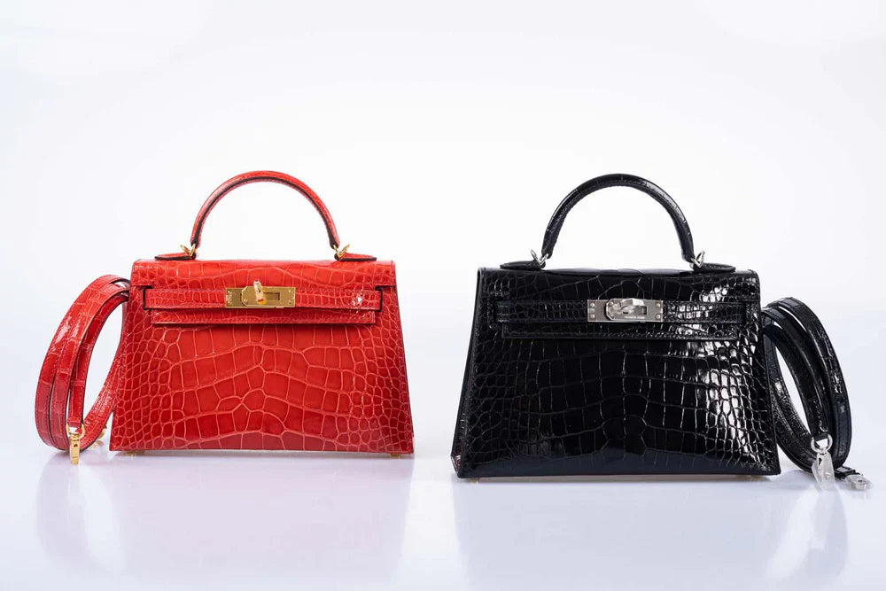 KELLY 20 MINI II SELLIER ROUGE DE COEUR SHINY ALLIGATOR WITH GOLD HARDWARE