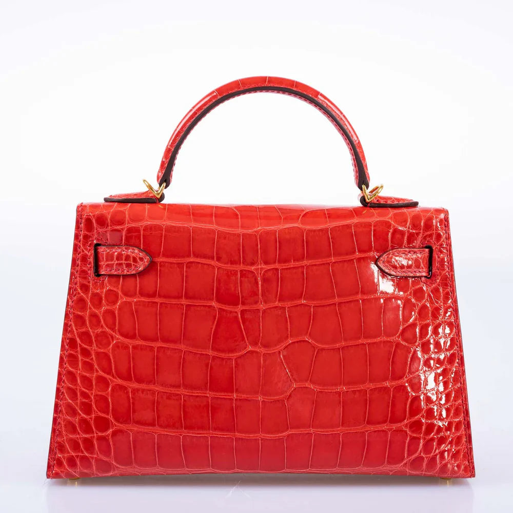 KELLY 20 MINI II SELLIER ROUGE DE COEUR SHINY ALLIGATOR WITH GOLD HARDWARE