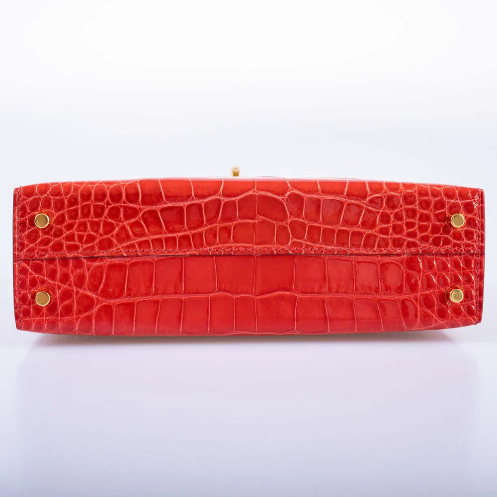 KELLY 20 MINI II SELLIER ROUGE DE COEUR SHINY ALLIGATOR WITH GOLD HARDWARE